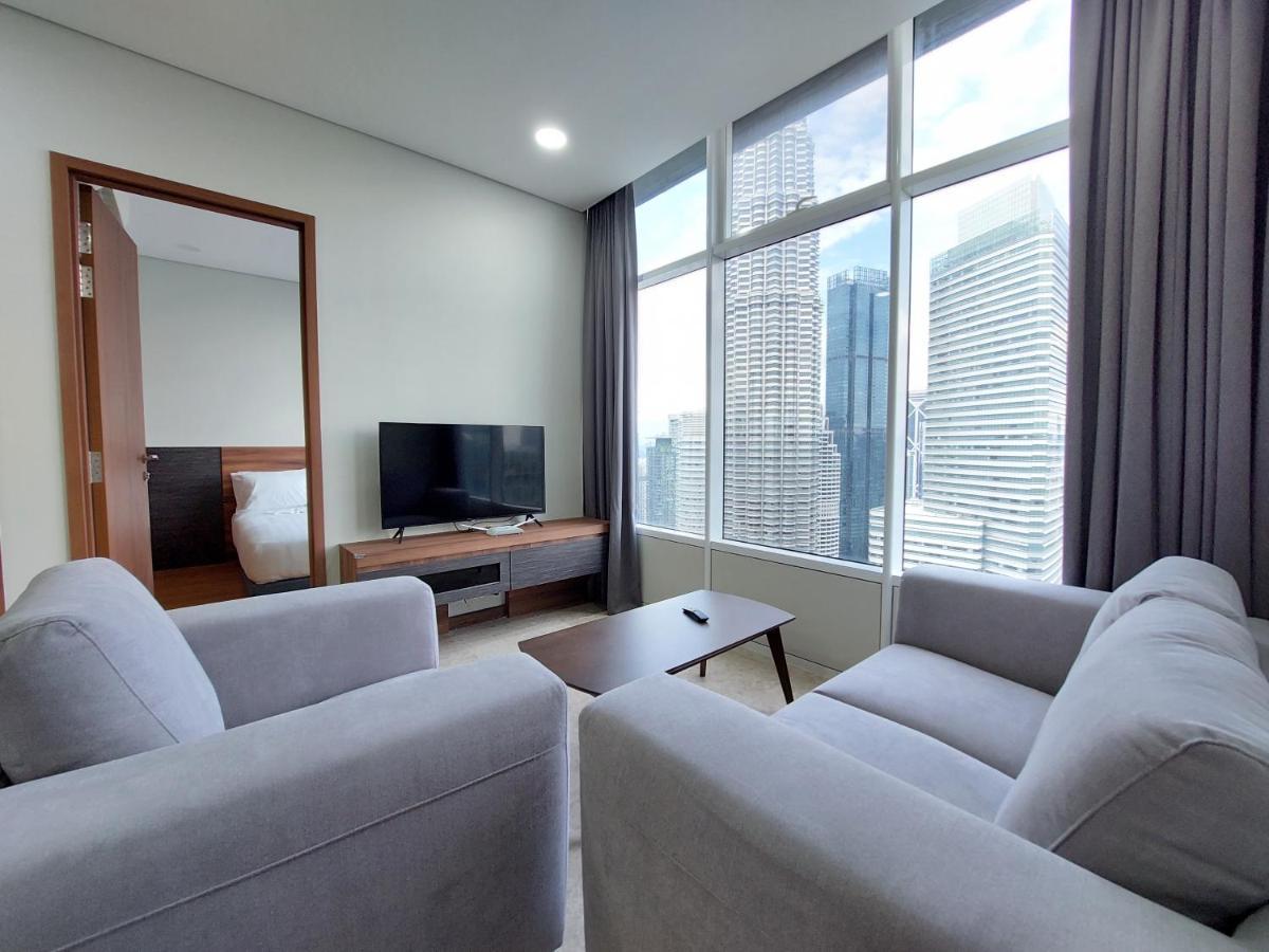 Sky Suites With Klcc Twin Tower View By Irent365 Куала-Лумпур Экстерьер фото