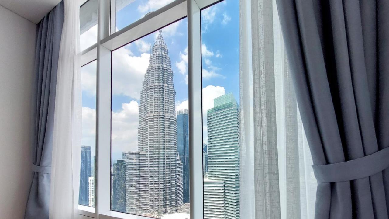 Sky Suites With Klcc Twin Tower View By Irent365 Куала-Лумпур Экстерьер фото